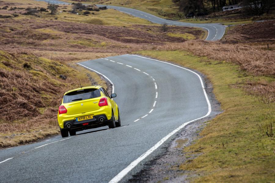  Suzuki Swift Sport 2018 года  (UK) (фото 32 из 40)